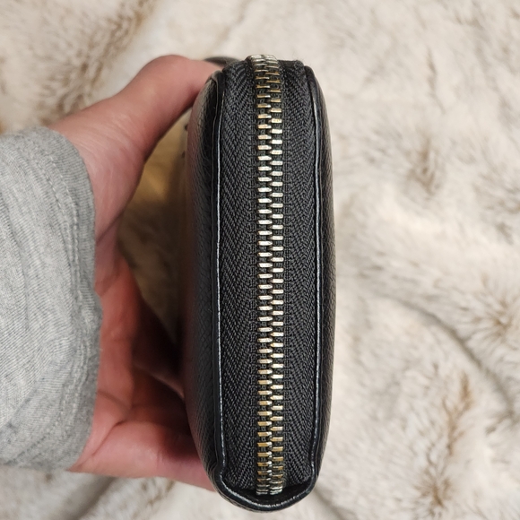 Dolce & Gabbana Black Leather Wallet - Picture 9 of 11
